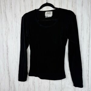 FLAX Women's Black Long Sleeve Top